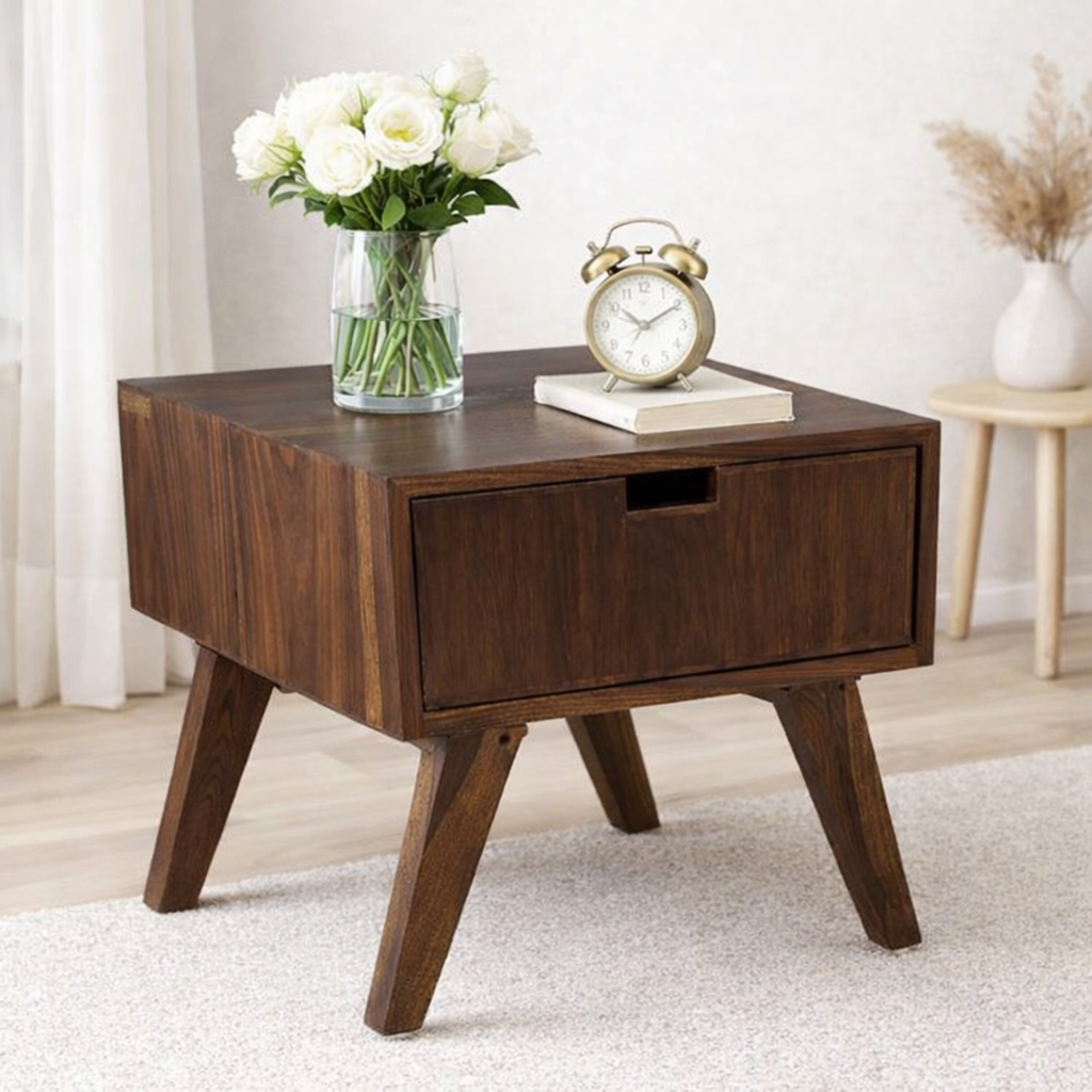 GillowCraft Solid Wood Bedside Table with Natural Oak Finish